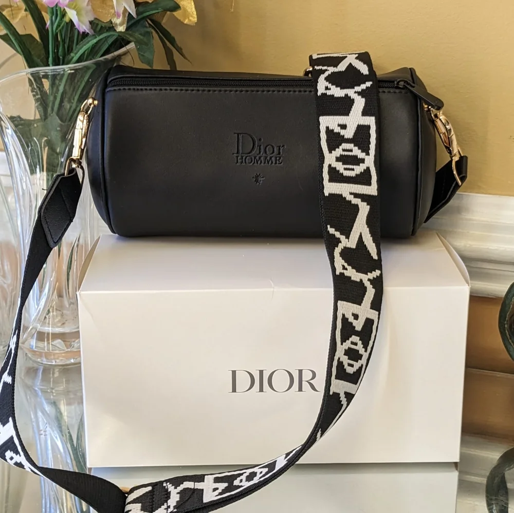 Dior Toiletry bag/ purse/ pouch/ cosmetic bag to crossbody bag - Picture 7 of 14